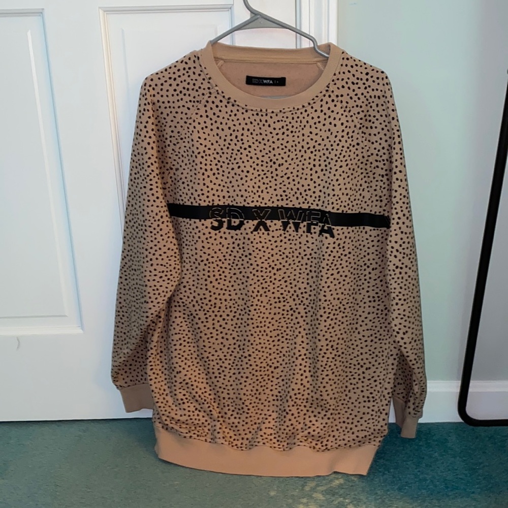 Whitefox x Sarah's day crew neck